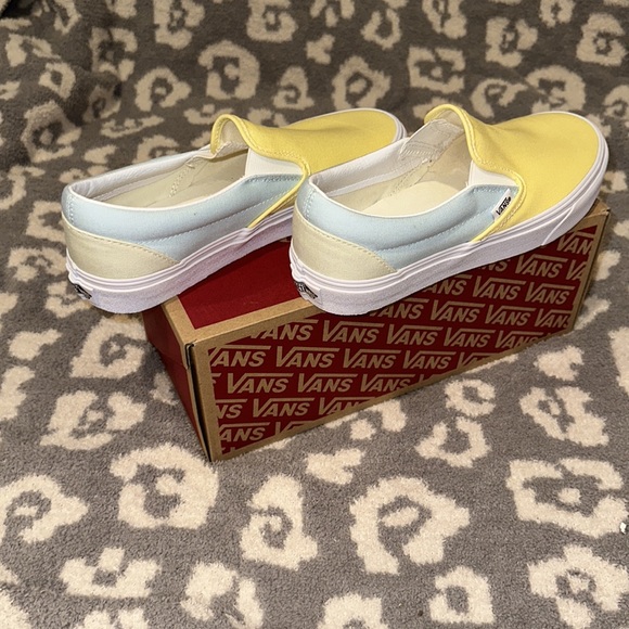 Vans Classic Slip-On (Pastel Block/Mlt/True White) Sneaker New - Picture 8 of 17